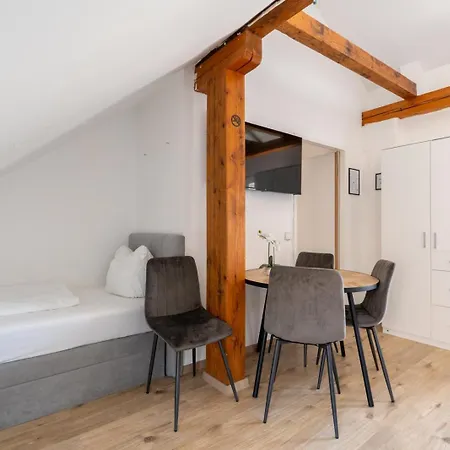 公寓 Comfortable For Families And Business Travelers - 5 Guests, Fast Wifi, Near Station 莱奥本