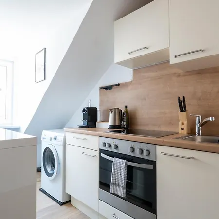 公寓 Comfortable For Families And Business Travelers - 5 Guests, Fast Wifi, Near Station 莱奥本