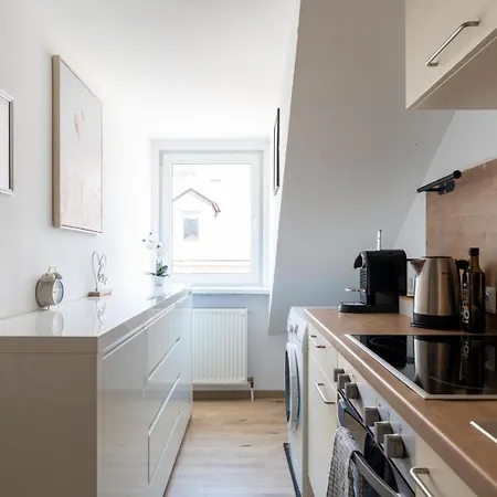 Apartmán Comfortable For Families And Business Travelers - 5 Guests, Fast Wifi, Near Station